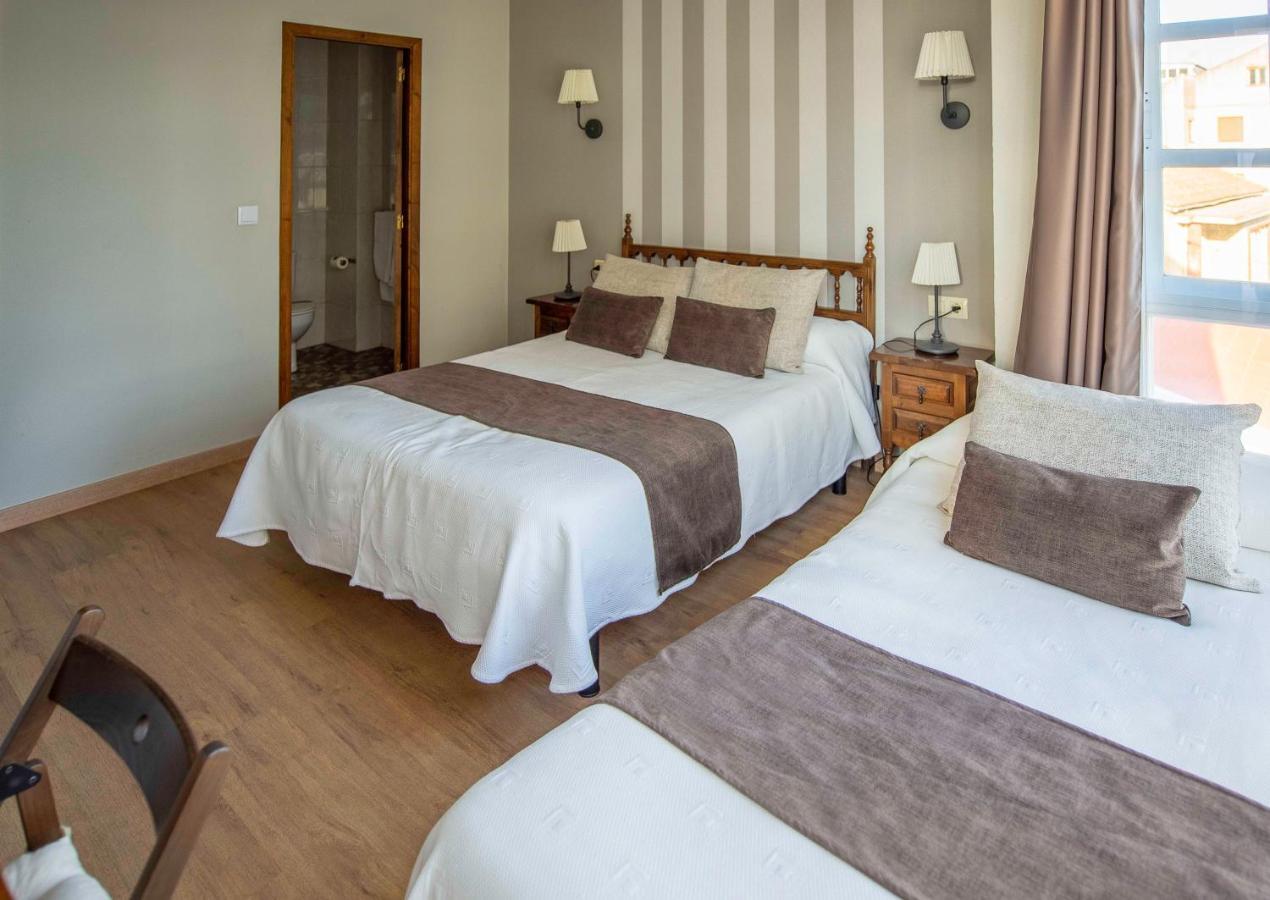 A Morada Do Cigarron Hotell Verín Exteriör bild